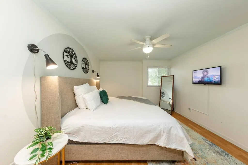 Charming 2Br Retreat With Private Balcony And Optional Parking Walk To Parthenon & Vanderbilt And Mins To Broadway & The Gulch Nashville 0*,  Estados Unidos