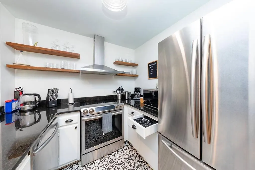 Apartamento Charming 2Br Retreat With Private Balcony And Optional Parking Walk To Parthenon & Vanderbilt And Mins To Broadway & The Gulch Nashville Estados Unidos